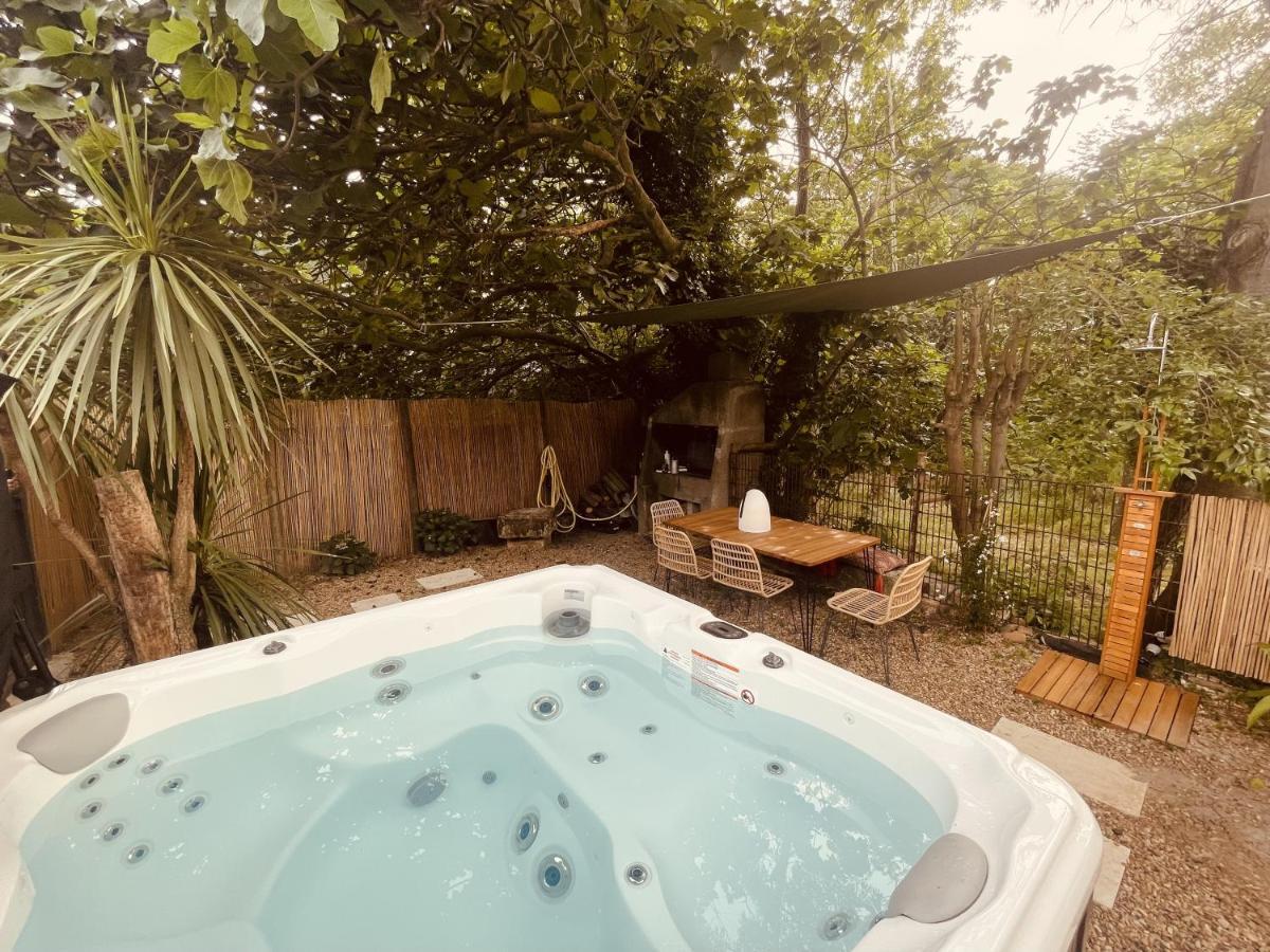 Maison Dans Les Arbres, Spa, Tennis, Parking Nîmes Eksteriør bilde